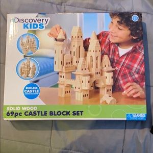 Discovery kids solid wood castle block set
